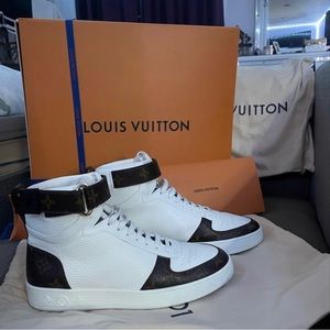 Womens Louis Vuitton Boombox Sneakers 7 1/2